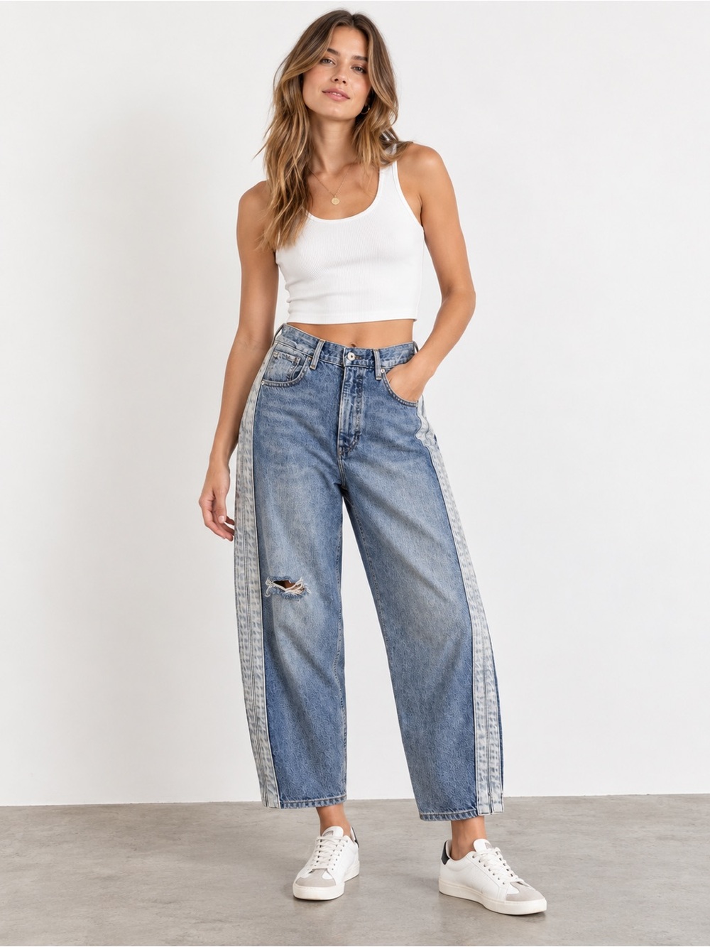 👖 Levi’s Barrel Crop Jeans Size 25 High Rise Distressed Side Stripe Denim 👖